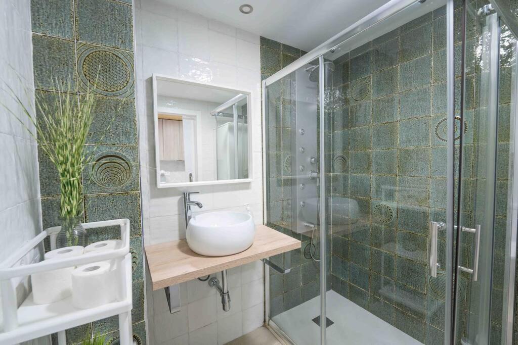 Apartamento En La Mejor Zona De Triana, Junto Al Puente Sevilha Exterior foto